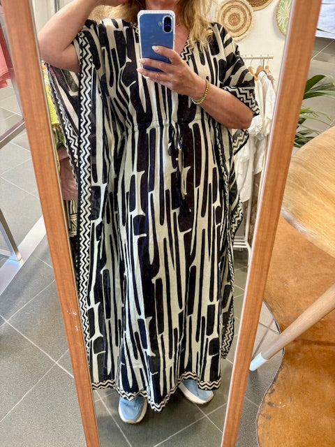 Lang kleed met print