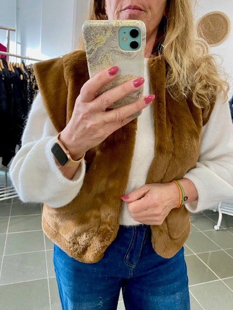 Gilet in namaakbont