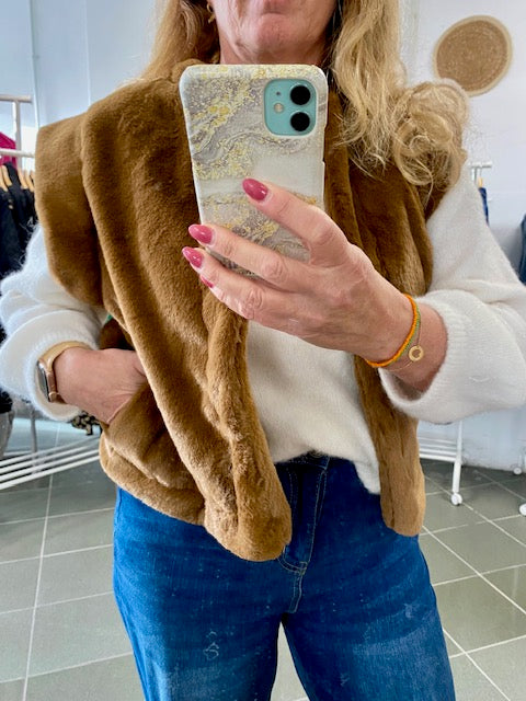 Gilet in namaakbont
